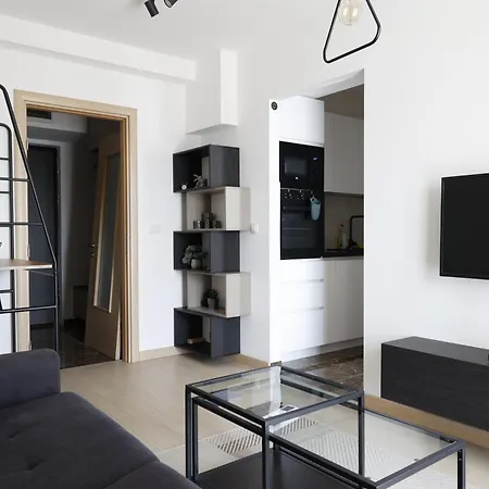 Flat Apartment *